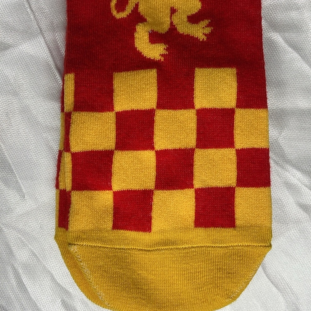 ⚡️HP🎉 11/1/24 NWT⚡️Harry Potter: Gryffindor House ankle high socks⚡️ - Picture 9 of 9